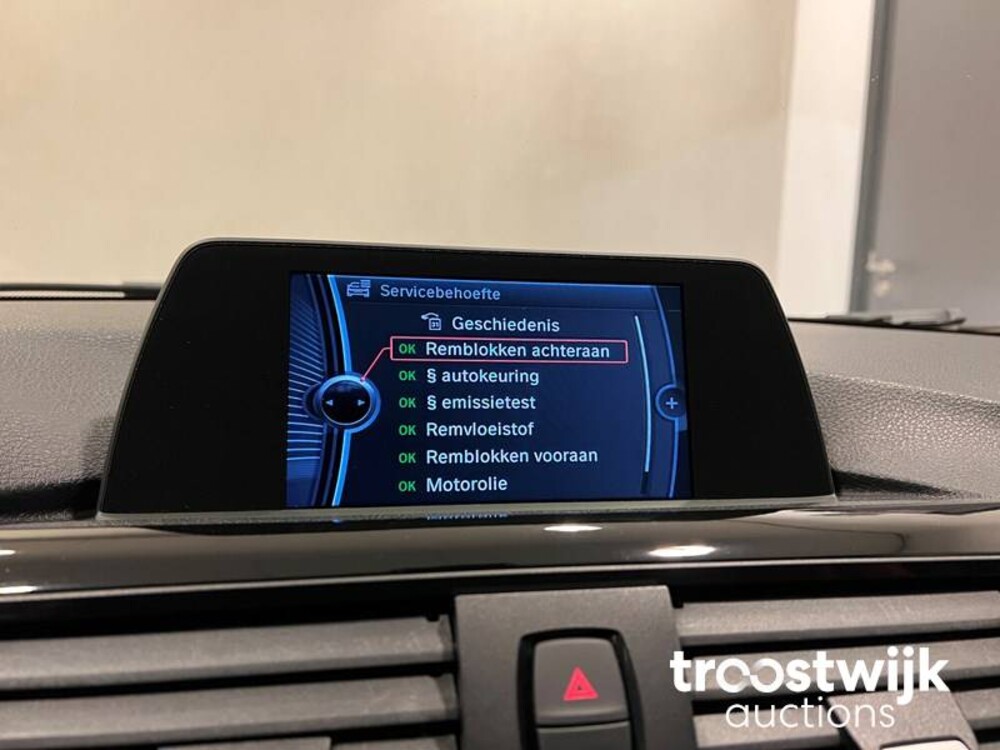 BMW 320i Executive Sportline 3-serie Auto