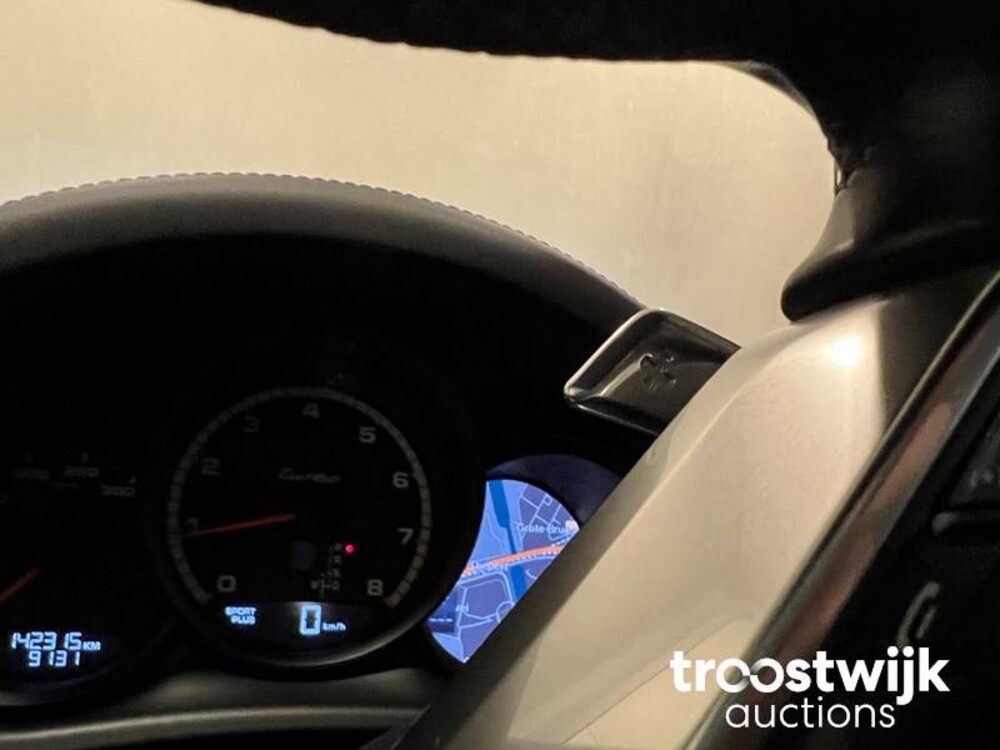 Porsche Macan Turbo 3.6 V6 Auto