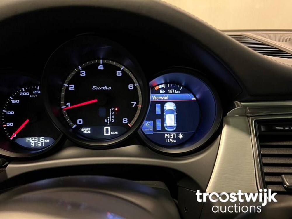 Porsche Macan Turbo 3.6 V6 Auto