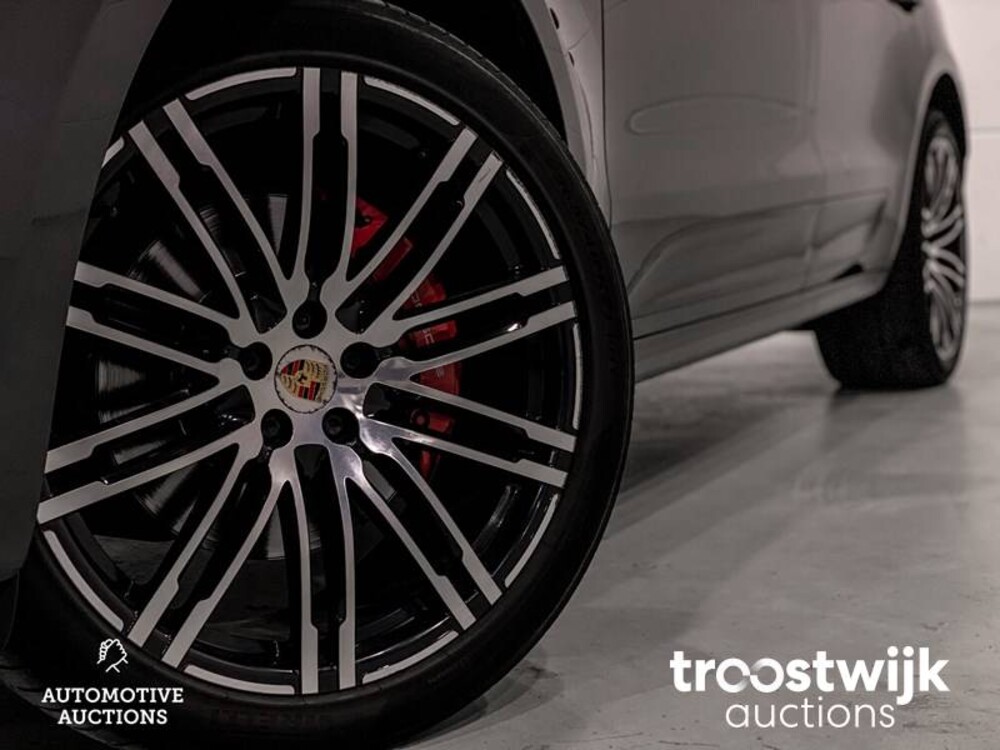 Porsche Macan Turbo 3.6 V6 Auto