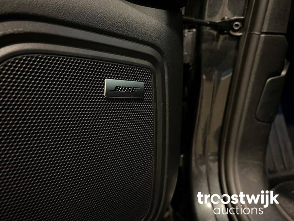 Porsche Macan Turbo 3.6 V6 Auto