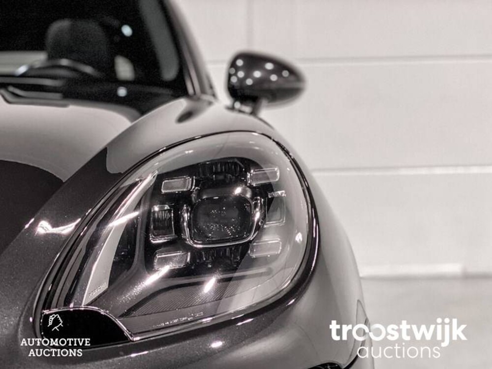 Porsche Macan Turbo 3.6 V6 Auto