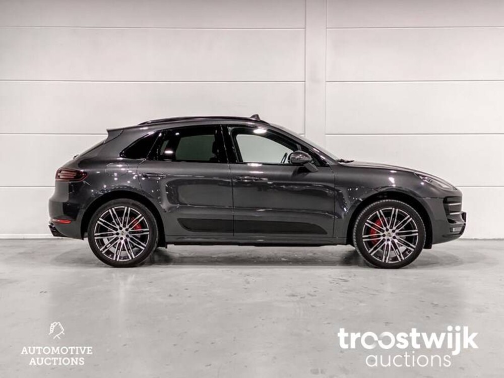Porsche Macan Turbo 3.6 V6 Auto