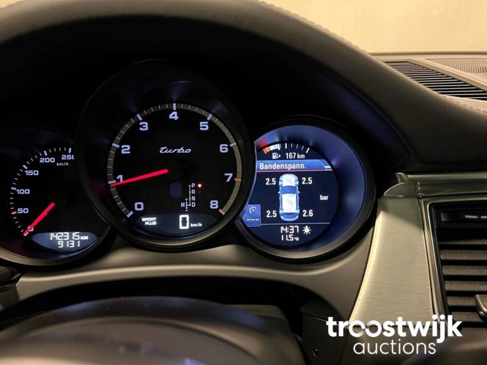 Porsche Macan Turbo 3.6 V6 Auto