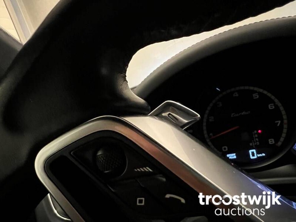 Porsche Macan Turbo 3.6 V6 Auto