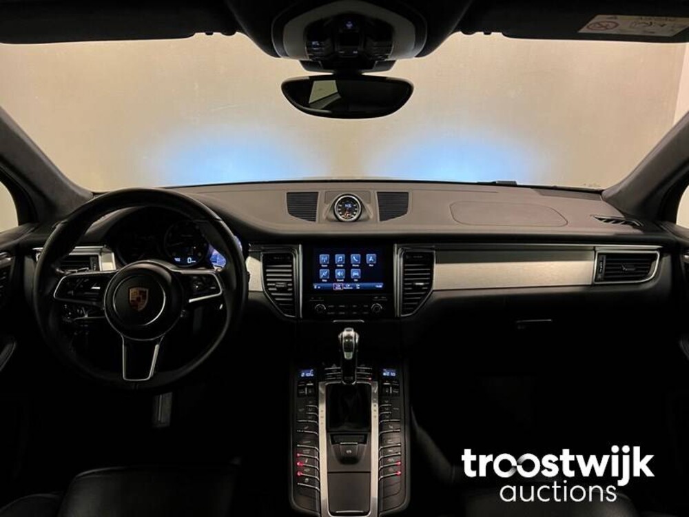 Porsche Macan Turbo 3.6 V6 Auto