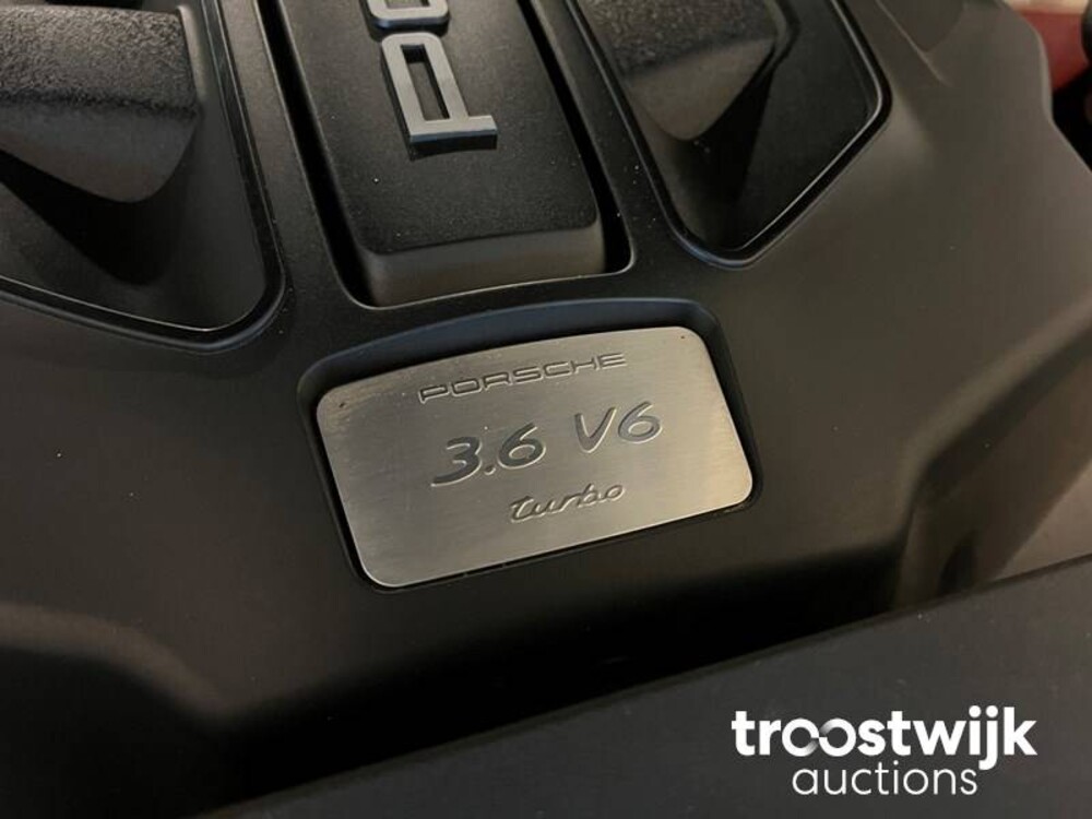 Porsche Macan Turbo 3.6 V6 Auto
