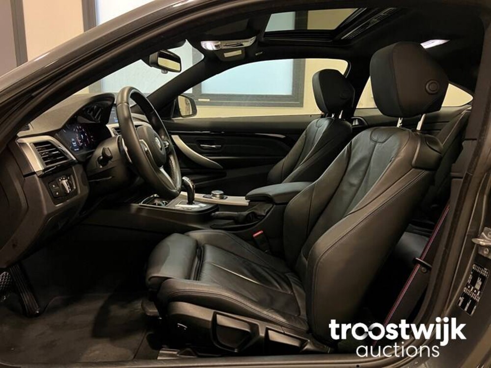 BMW 420i Coupé M-Sport High Executive 4-serie Auto