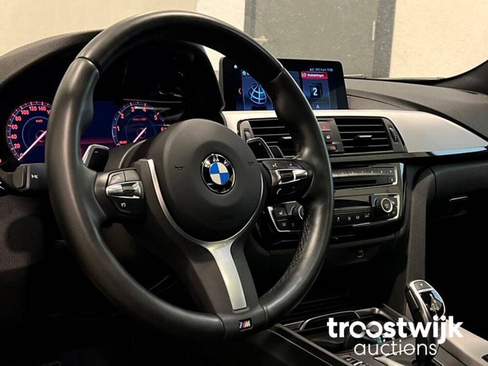 BMW 420i Coupé M-Sport High Executive 4-serie Auto