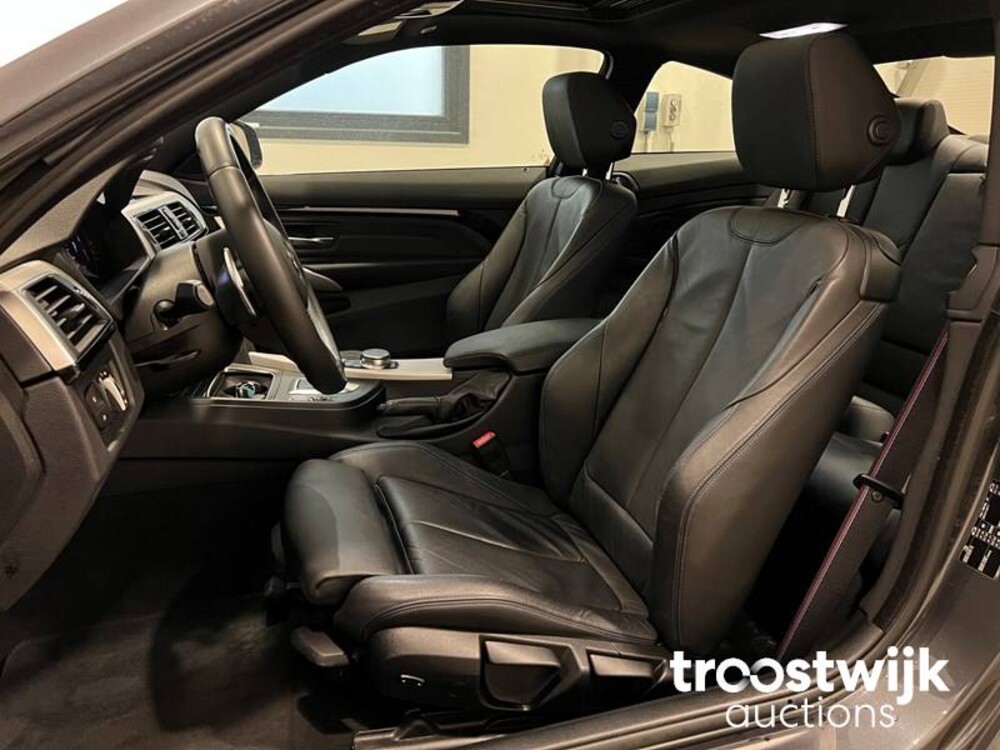 BMW 420i Coupé M-Sport High Executive 4-serie Auto