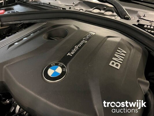BMW 420i Coupé M-Sport High Executive 4-serie Car