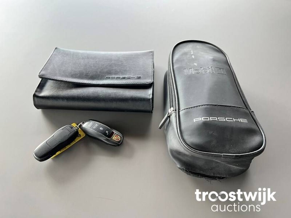 Porsche Cayman GT4 981 Auto