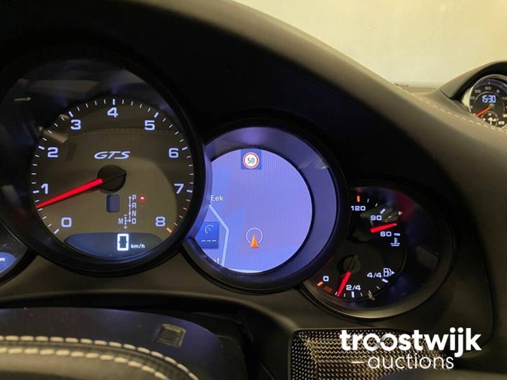 Porsche 911.2 Carrera 4 GTS 3.0 Auto