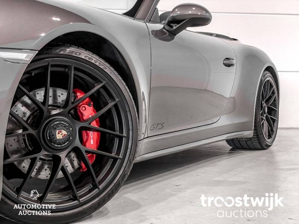 Porsche 911.2 Carrera 4 GTS 3.0 Auto