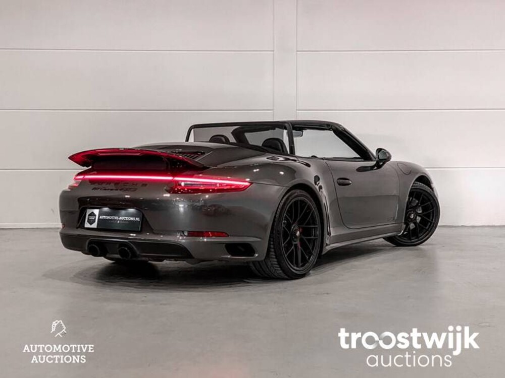 Porsche 911.2 Carrera 4 GTS 3.0 Auto