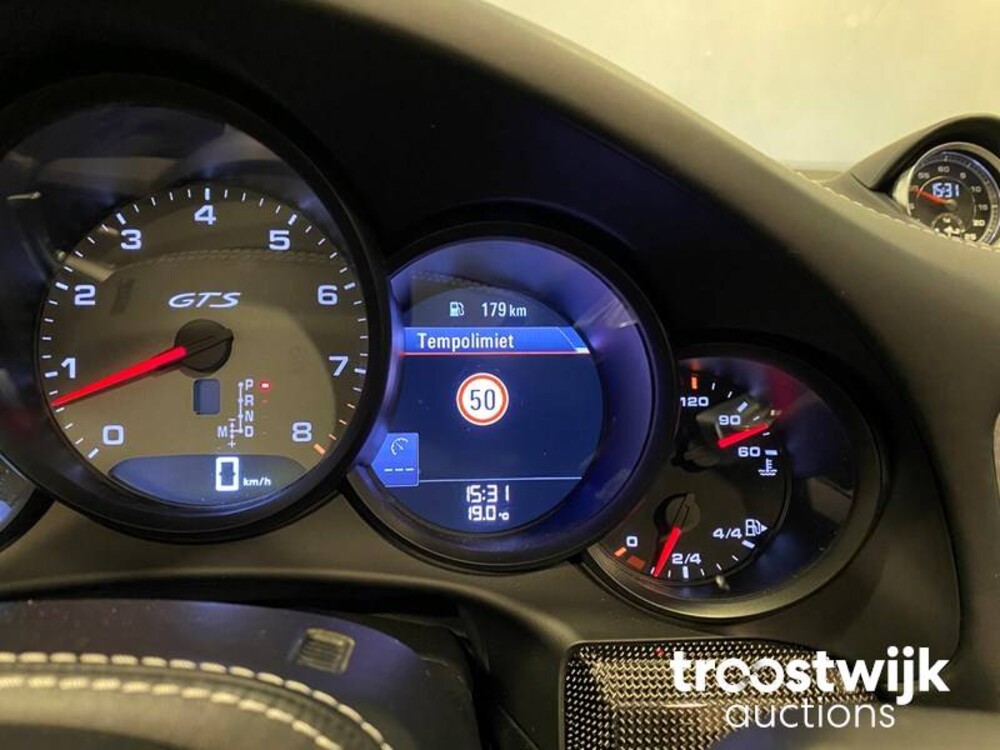 Porsche 911.2 Carrera 4 GTS 3.0 Auto