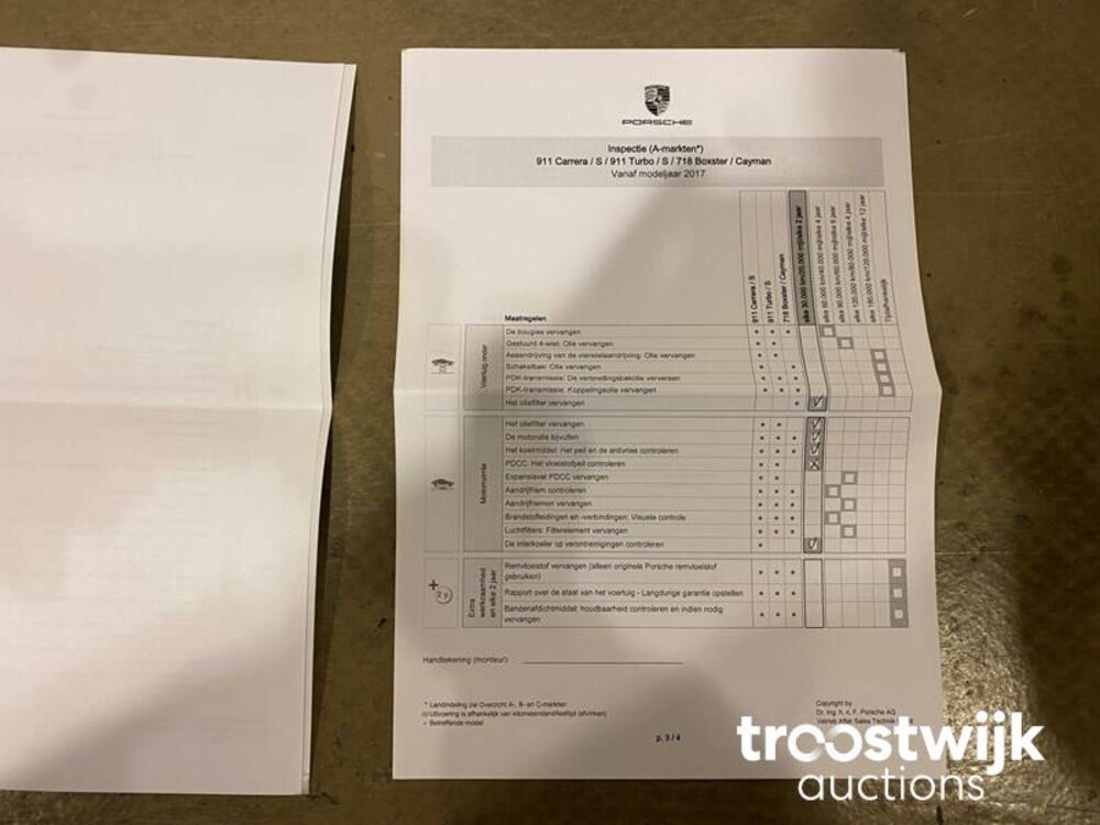 Porsche 911.2 Carrera 4 GTS 3.0 Auto