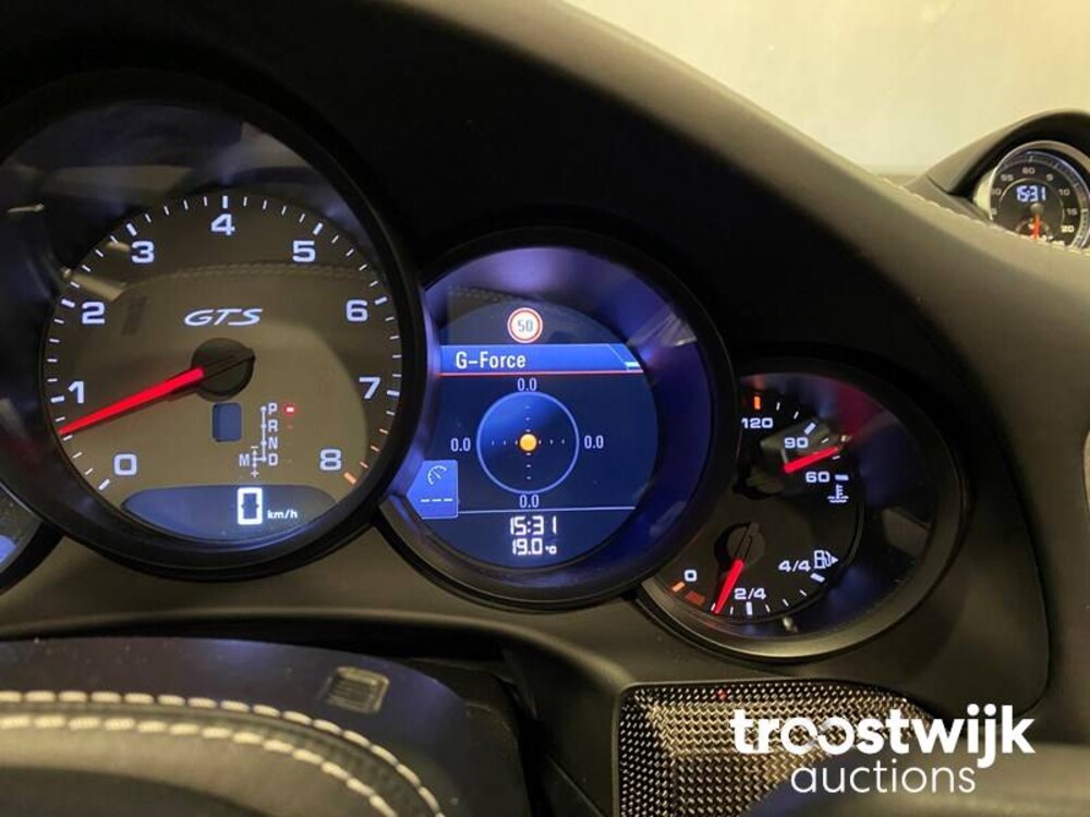 Porsche 911.2 Carrera 4 GTS 3.0 Auto