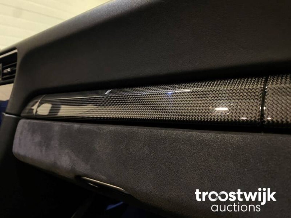 Porsche 911.2 Carrera 4 GTS 3.0 Auto