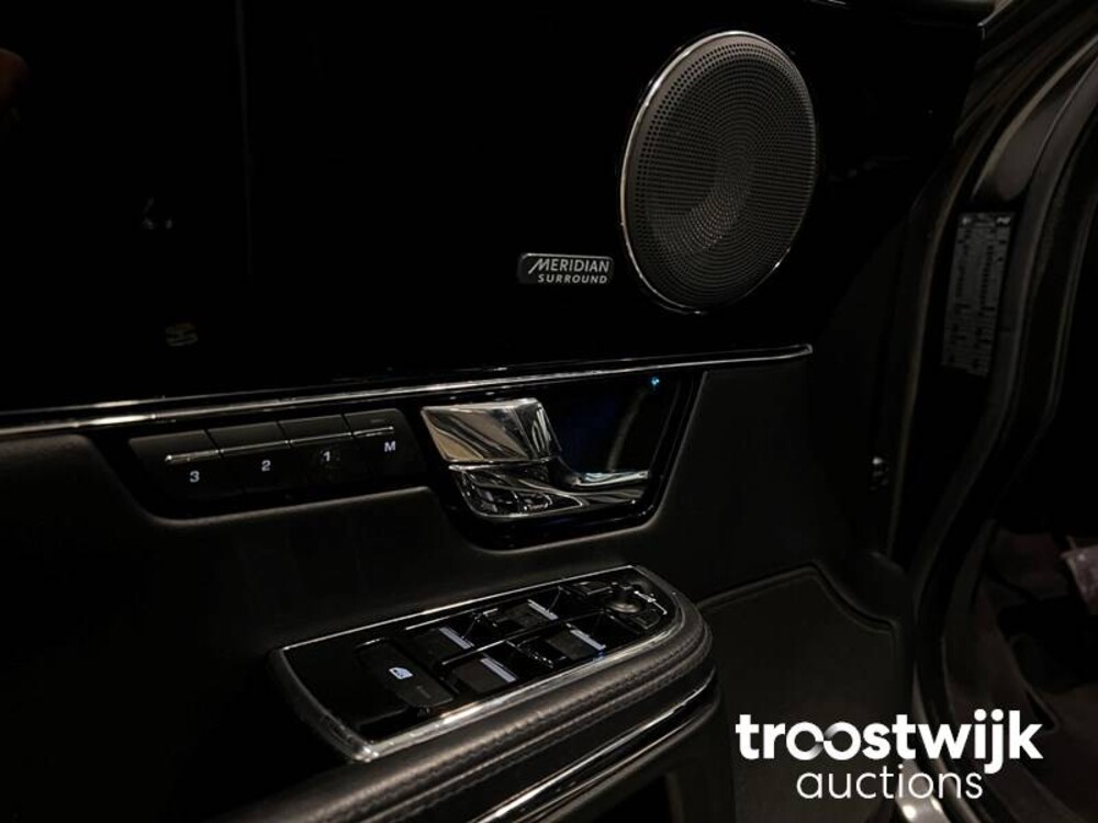 Jaguar XJ Premium Luxury 2.0 Auto