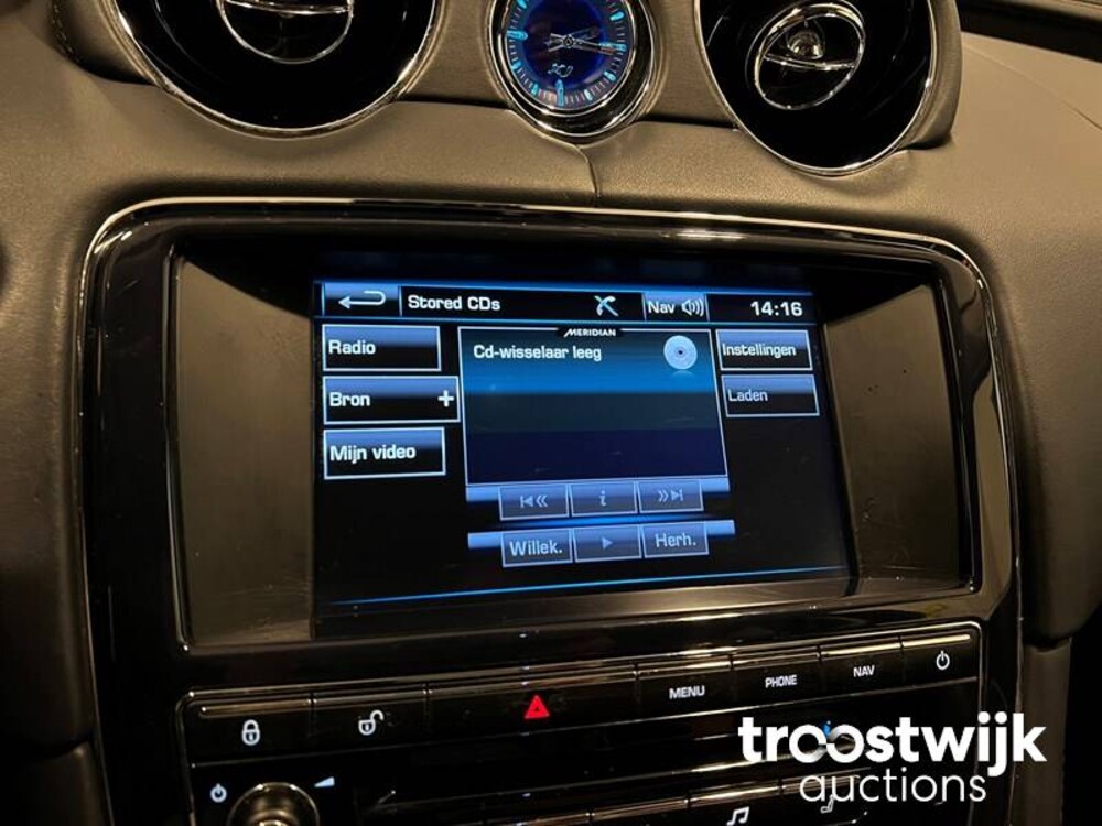 Jaguar XJ Premium Luxury 2.0 Auto