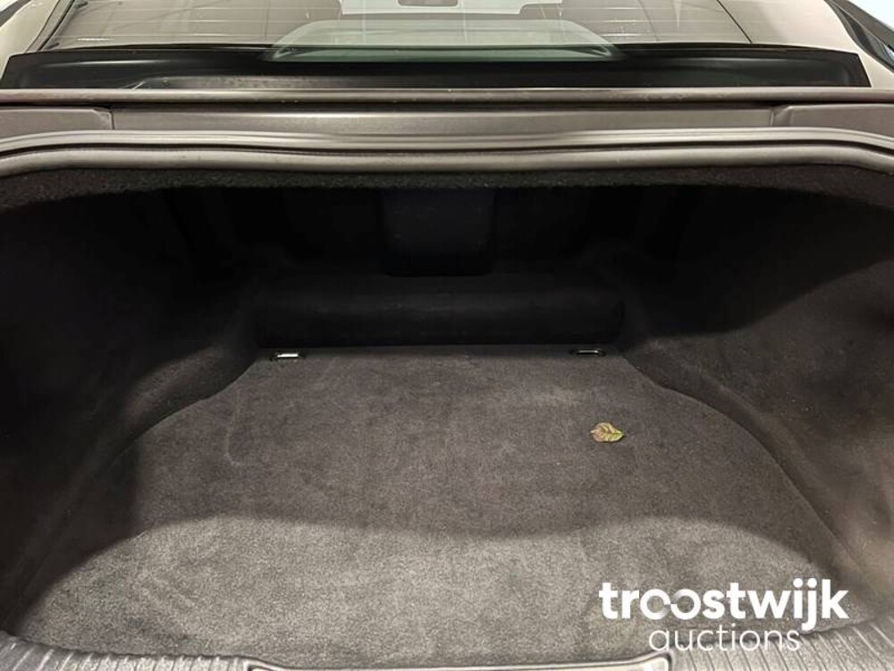 Jaguar XJ Premium Luxury 2.0 Auto