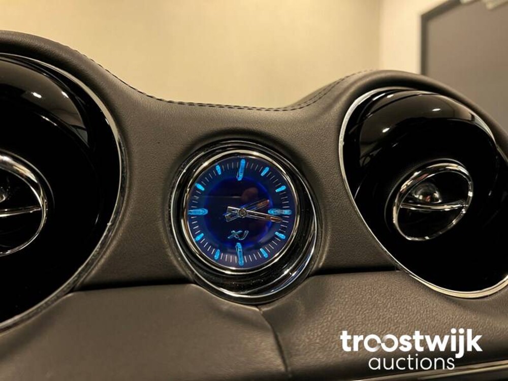 Jaguar XJ Premium Luxury 2.0 Auto