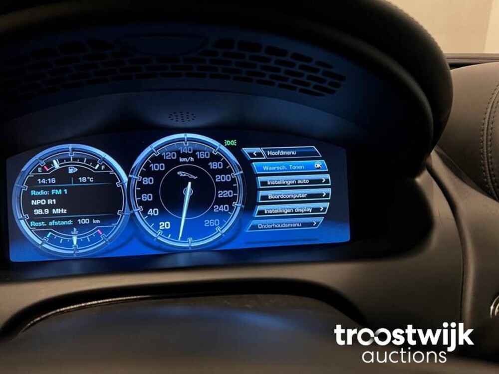 Jaguar XJ Premium Luxury 2.0 Auto