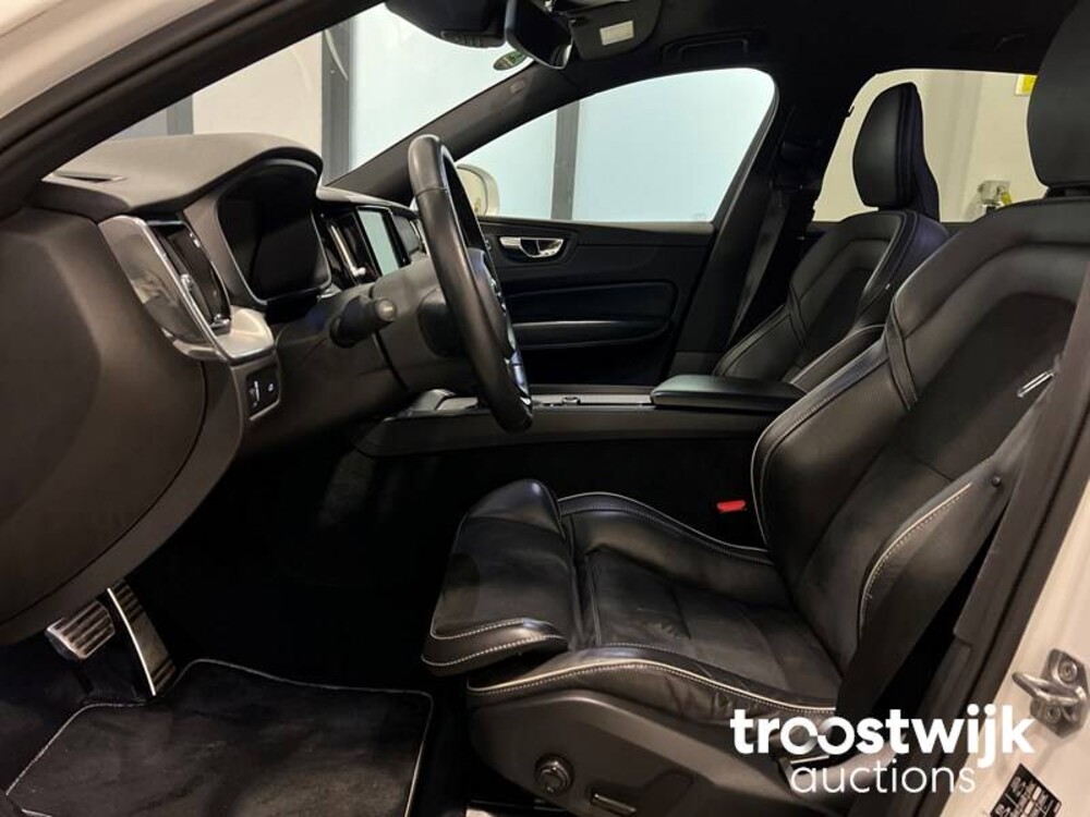Volvo XC60 D4 R-Design Inscription 2.0  Auto