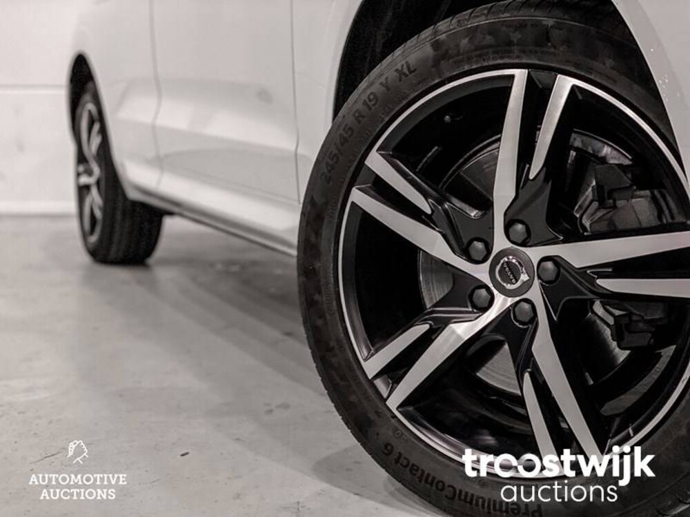 Volvo XC60 D4 R-Design Inscription 2.0  Auto