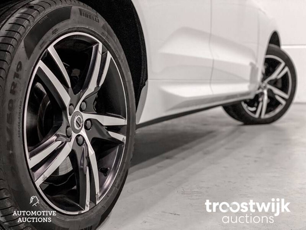 Volvo XC60 D4 R-Design Inscription 2.0  Auto