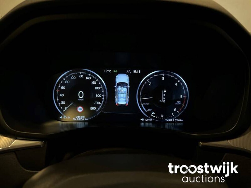 Volvo XC60 D4 R-Design Inscription 2.0  Auto