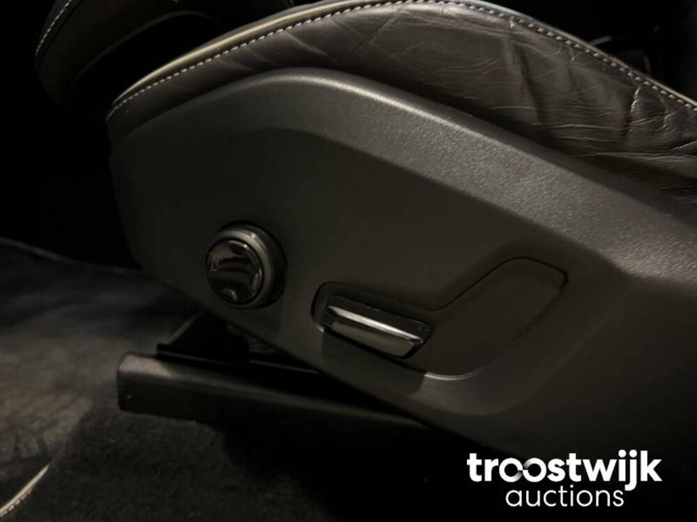 Volvo XC60 D4 R-Design Inscription 2.0  Auto