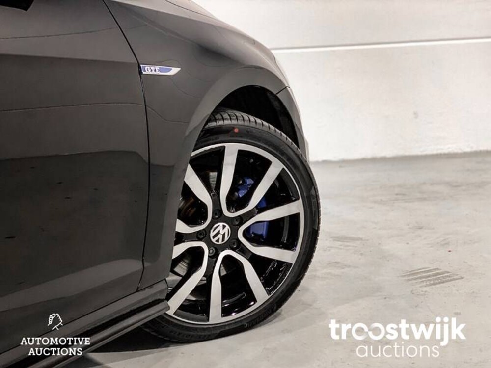 Volkswagen Golf GTE 1.4 TSI Auto