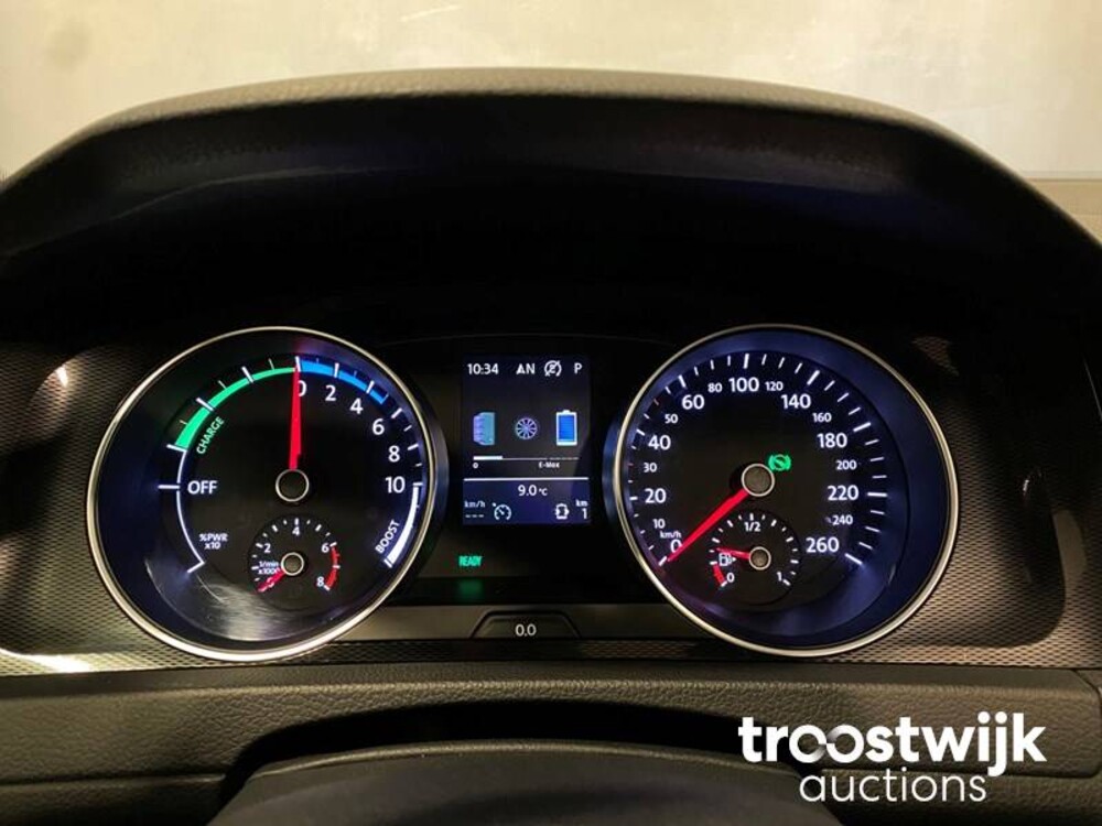 Volkswagen Golf GTE 1.4 TSI Auto