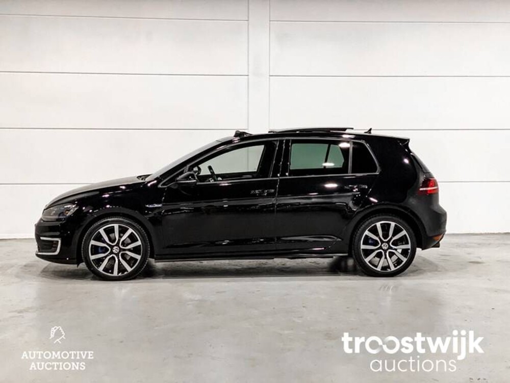 Volkswagen Golf GTE 1.4 TSI Auto