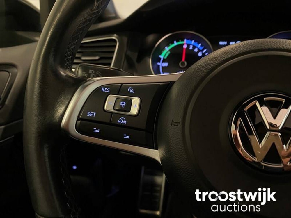 Volkswagen Golf GTE 1.4 TSI Auto