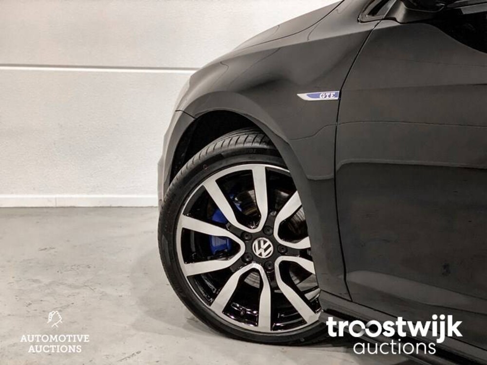 Volkswagen Golf GTE 1.4 TSI Auto