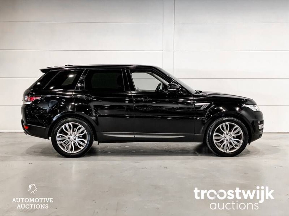 Land Rover Range Rover Sport 3.0 TDV6 HSE Dynamic Auto