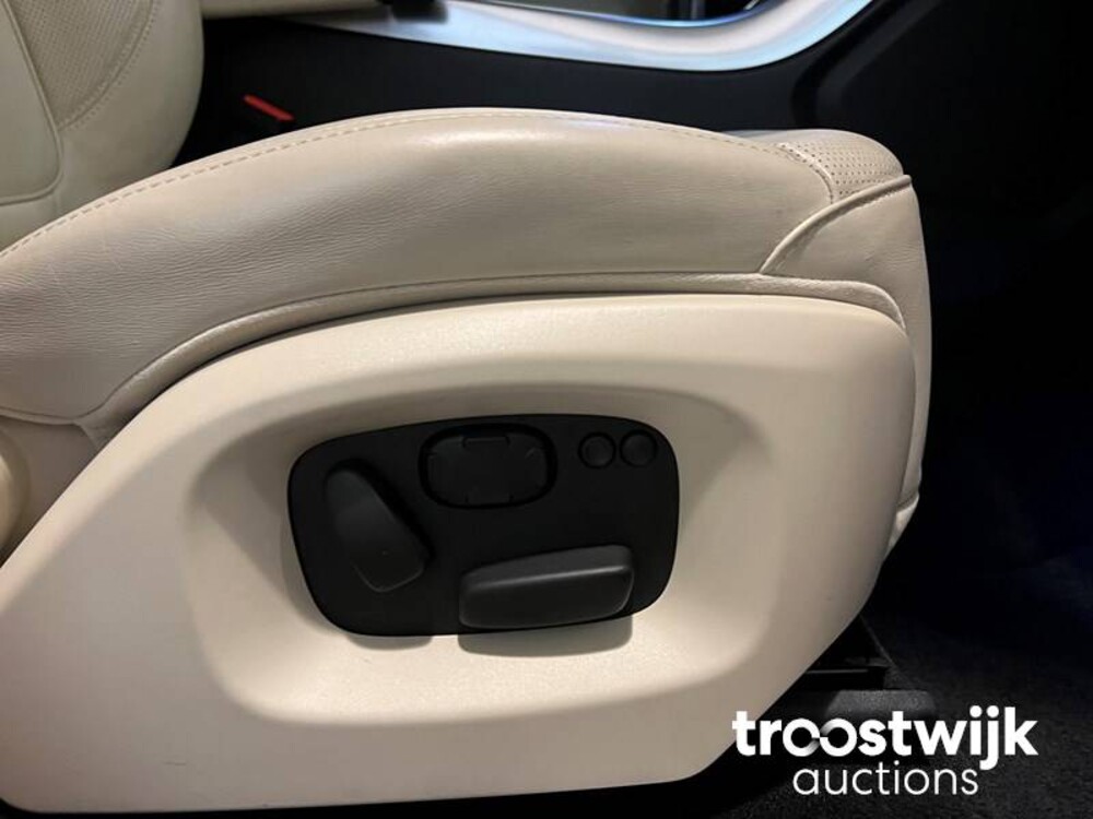 Land Rover Range Rover Sport 3.0 TDV6 HSE Dynamic Auto