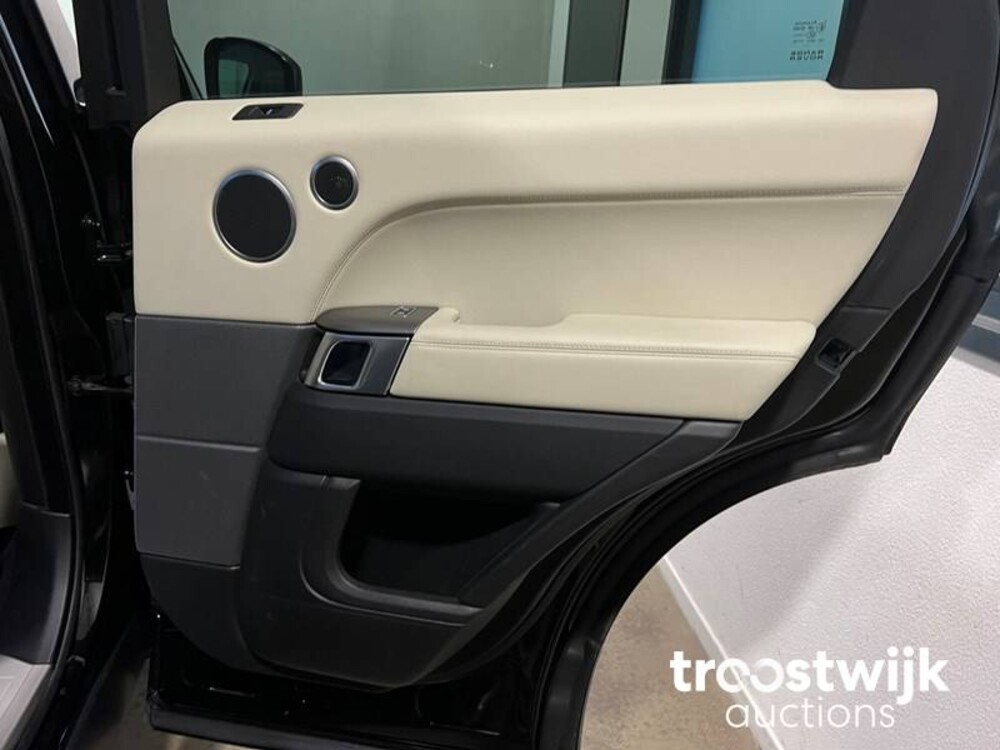 Land Rover Range Rover Sport 3.0 TDV6 HSE Dynamic Auto