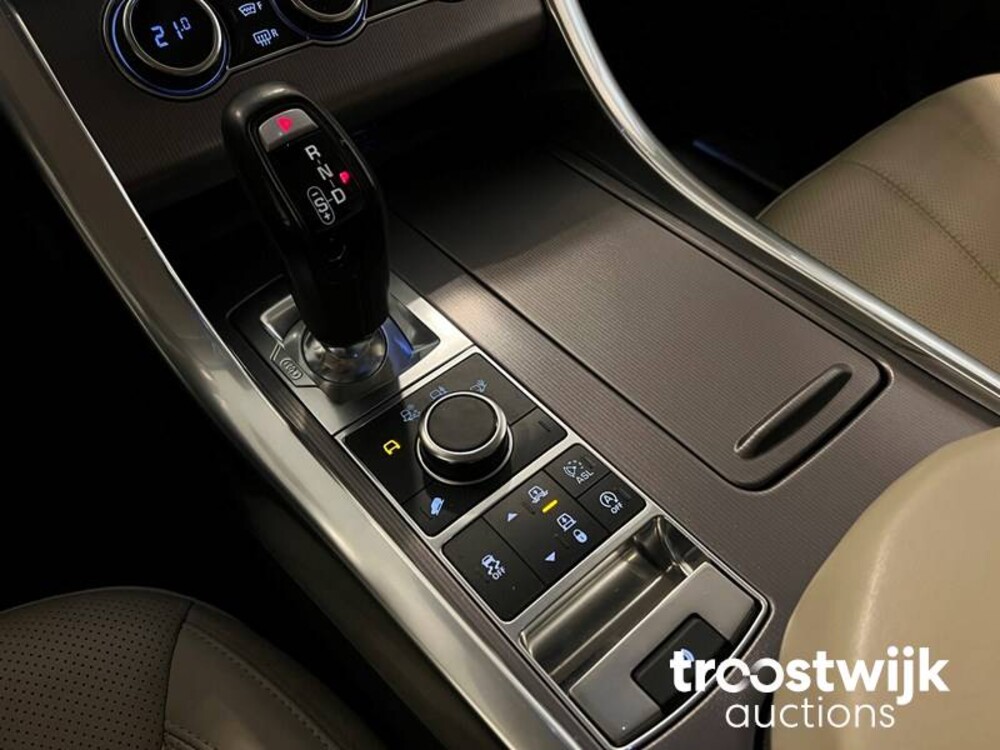 Land Rover Range Rover Sport 3.0 TDV6 HSE Dynamic Auto