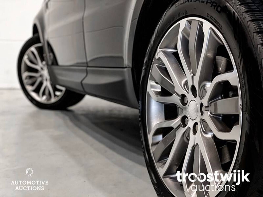 Land Rover Range Rover Sport 3.0 TDV6 HSE Dynamic Auto