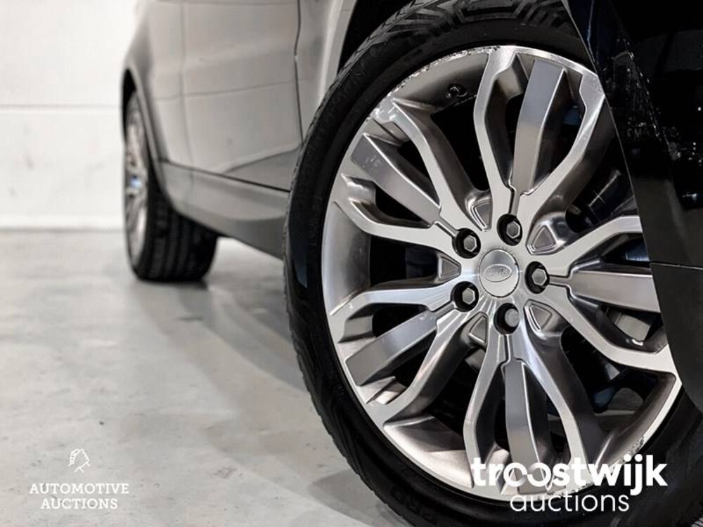 Land Rover Range Rover Sport 3.0 TDV6 HSE Dynamic Auto