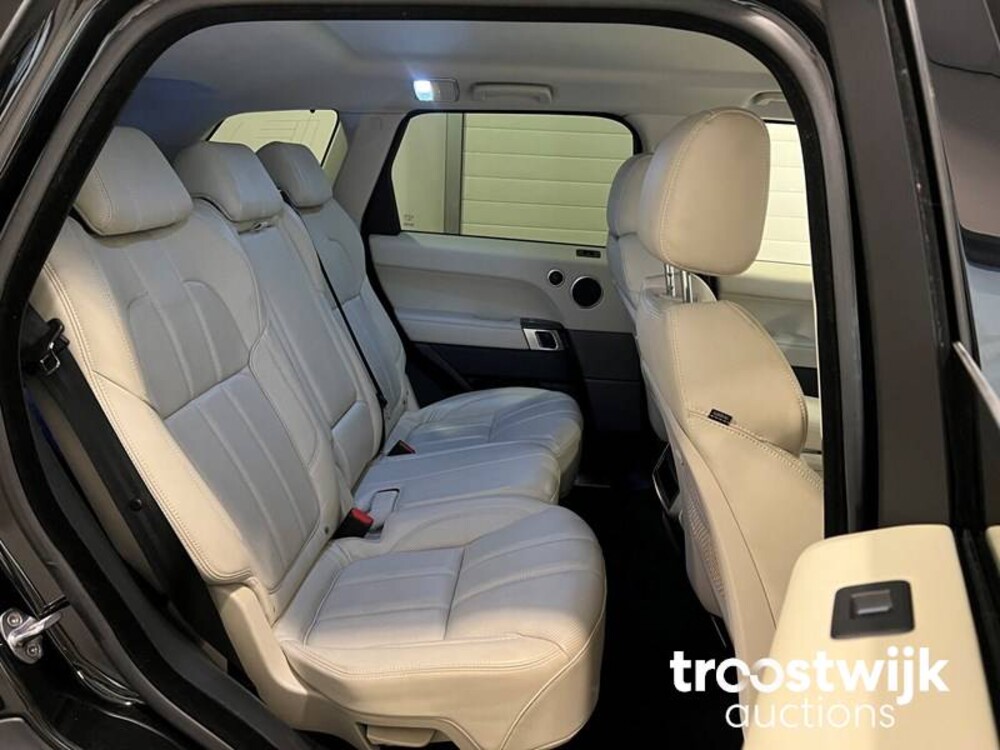 Land Rover Range Rover Sport 3.0 TDV6 HSE Dynamic Auto