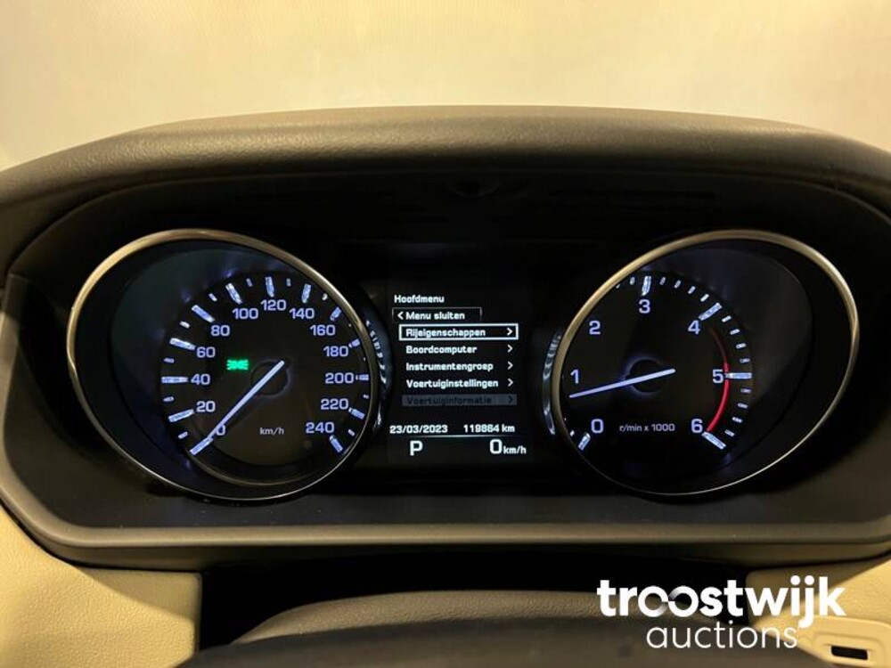 Land Rover Range Rover Sport 3.0 TDV6 HSE Dynamic Auto