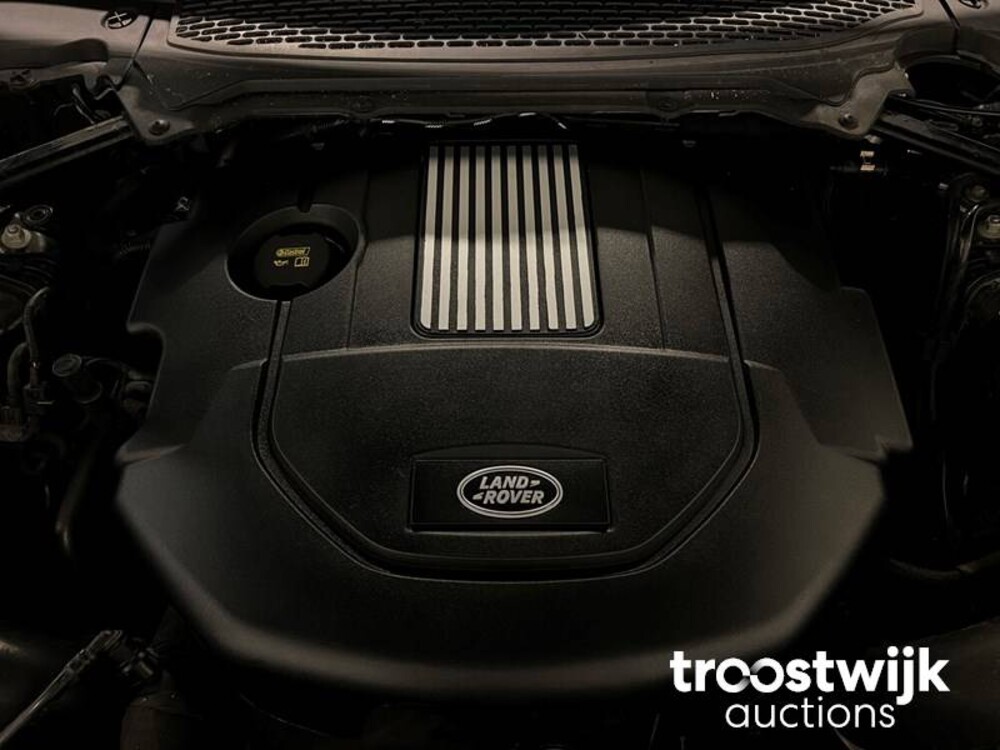 Land Rover Range Rover Sport 3.0 TDV6 HSE Dynamic Auto