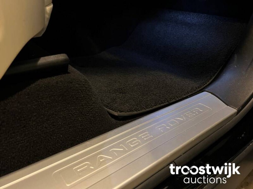 Land Rover Range Rover Sport 3.0 TDV6 HSE Dynamic Auto