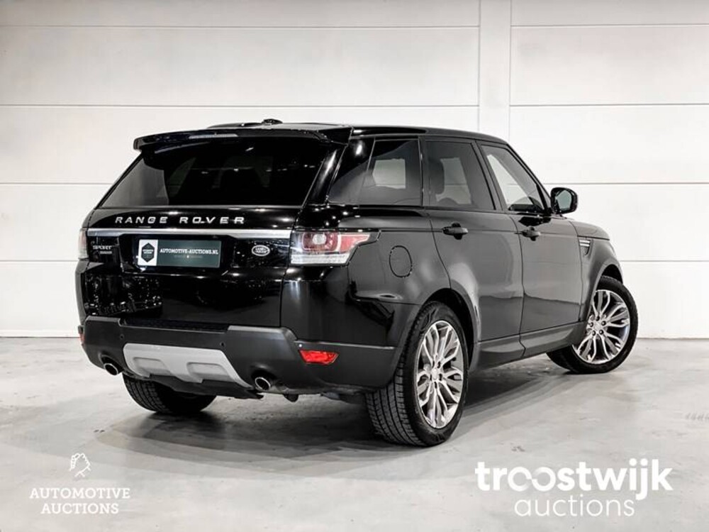 Land Rover Range Rover Sport 3.0 TDV6 HSE Dynamic Auto