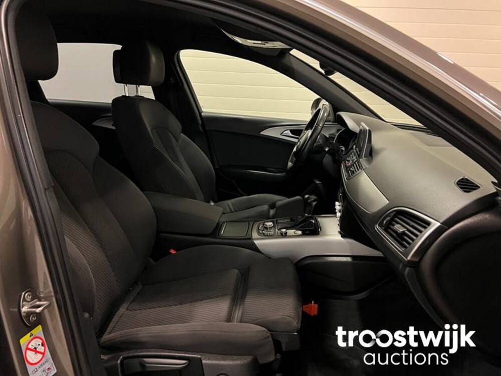 Audi A6 Avant 2.0 TFSI Business Edition 180pk Automaat 2012 -Orig. NL-, 53-TRN-3